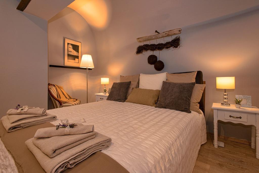 Heraclea Residential Apartments Хвар Номер фото