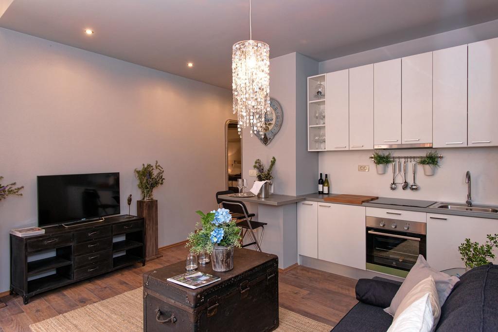 Heraclea Residential Apartments Хвар Номер фото